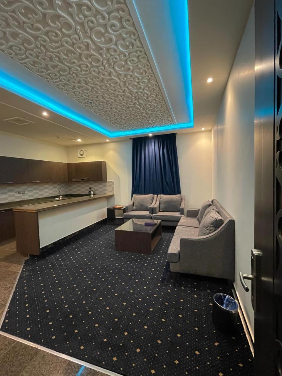 Badeel Alawal Aparthotel 4*